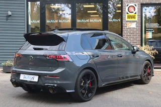 Volkswagen Golf 2.0 TSI GTI 301PK Clubsport  Akrapovic/Pano/HK/Blackstyle/IQ.Light/Camera/Headup/19" / 2