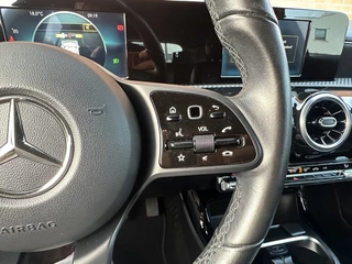 Mercedes-Benz A-Class Progressive Camera Navigatie Half leder Sportstoelen / 17