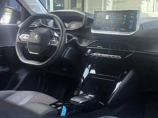 Peugeot 208 1.2 PureTech Allure Pack | Adaptive Cruise Control | Parkeercamera/-sensoren | Keyless Start | Apple Carplay/Android Auto | Climate Control | i-Cockpit | Navigatie | DAB | Full LED | Dealer Onderhouden | / 27