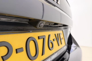Peugeot 508 SW 1.2 PureTech GT | Achteruitrijcamera | Parkeersensoren | Full-map Navigatie | Climate control | Adaptive Cruise control | Stuurbediening | Inklapbare trekhaak | Parkeersensoren voor/achter | Verwarmde voorstoelen | Dakrails | Keyless entry | Lane-keeping system / 8