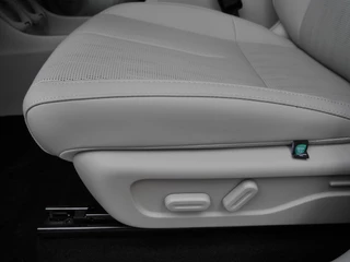 Leapmotor B10 Design ProMax 67.1 kWh  | Elektrische achterklep | Stoel en stuurverwarming | Lederenbekleding | 18 inch velgen | Meerdere kleuren! / 8