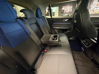 Lynk & Co 01 1.5 / pano / navi / camera / Infinity / memory / elec klep / Apple Android carplay / 38