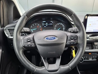 Ford Fiesta 1.0 EcoBoost Titanium * Navigatiesysteem * LM Velgen * Climate Control * / 33