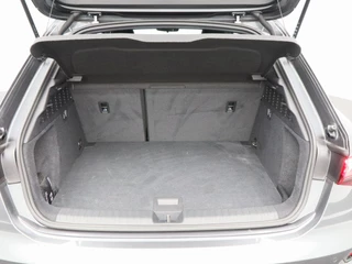 Audi A3 Sportback 45 TFSi e 272 Pk S-Line Competition / 19