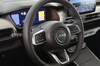 Jeep Avenger 1.2 e-Hybrid Altitude Keyless JBL Camera Elektrische Achterklep / 12