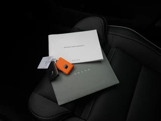 Volvo XC60 2.0 T6 AWD + Black Edition 350PK Pano | Trekhaak / 12
