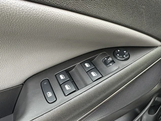 Opel Crossland X 110PK Innovation (Panoramadak - Navigatie - Camera - Automatische Airco - Apple Carplay - Parkeersensoren V+A - Reservewiel) / 23