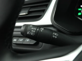 Renault Captur 1.0 TCe 90 techno All season | Camera | Navigatie | Cruise con / 23