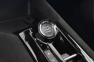 Alfa Romeo Junior 1.2 Turbo Hybrid Ibrida Sport Speciale Pano Massage Stoelverwarming / 48