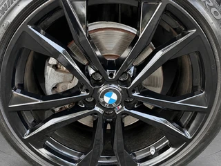 BMW X1 SDrive18i Executive achteruitrijcamera, extra getint glas, electr bedienbare achterklep, parelmoer wit / 9