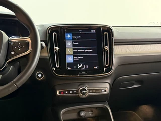 Volvo XC40 2.0 T4 Inscription | Parkeer assist Pro | CarPlay | Winter Pakket | LED | Ambient | Rij Assist Pro | Keyless | NAP / 17