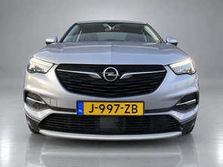 Opel Grandland X 1.2 Turbo Business Executive 130 pk  | 1e eigenaar | dealer onderh. | leder interieur | navigatie | camera | carplay / 2