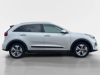 Kia e-Niro DynamicPlusLine 64 kWh | Elektrisch schuifdak | Keyless entry | Stoelverwarming / 6