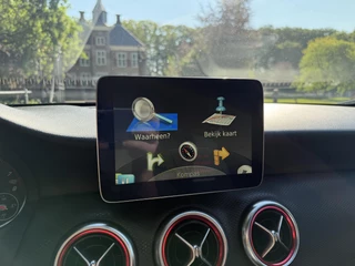 Mercedes-Benz A-Class 180 AMG-Line / 16