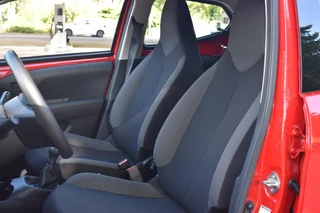 Toyota Aygo 1.0 VVT-i x-fun 100% Dealer onderhouden | 5-Deurs | Airco | 12 mnd BOVAG garantie | Whatsapp 06-53188999 / 2