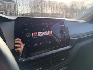 Volkswagen T-Cross 1.0 TSI Life Edition | Clima | Adaptive Cruise Virtual Dashboard | / 13