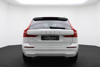 Volvo XC60 2.0 B4 MHEV 197PK Momentum 2WD Dealeronderhouden | Apple Carplay / Android Auto / 5