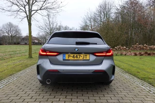 BMW 1 Serie 118i Business Edition M sport  | Camera | CarPlay | Stoelverwarming | Navi | / 7