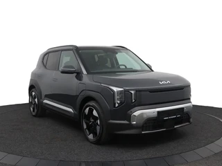 Kia EV2 Plus Advanced 42.2 kWh  - Schuif-/Kanteldak - Elektrisch Verstelbare Bestuurdersstoel - Harman Kardon - Stoel-/Stuurverwarming - Fabrieksgarantie tot 2033 / 12