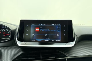 Peugeot 2008 1.2 PureTech Active Cruise Control l Airco l Apple Carplay/Android Auto l Parkeersensoren l Centrale Deurvergrendeling l Elektrische ramen l Elektrisch Verstelbare Spiegels / 26