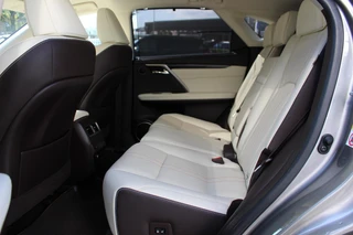 Lexus RX 450h 4WD President Line TREKHAAK 360-CAM STUURVERW STOELVENT HUD MARK LEVINSON / 38