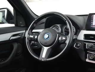 BMW X1 xDrive25e High Executive M-sport | SOH 88% | Panoramadak / 41
