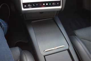 Tesla Model S 75D incl. BTW 334 PK  | 4x4 | NL- AUTO | Autopilot | Panoramadak | Luchtvering | Carplay | Camera | 21' inch | Dodehoek detectie | Voorstoelen verwarmd / 60