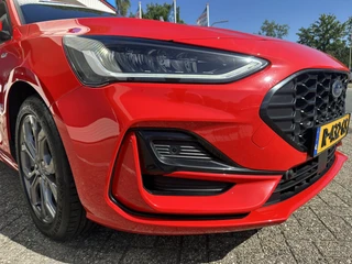 Ford Focus 1.0 EcoBoost Hybrid ST Line X  | Adapt. Cruise | Apple/Android | Stuur- en stoelverwarming | Keyless | PDC v+a incl. camera / 15