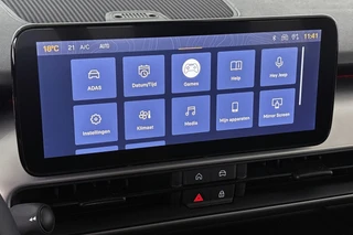 Jeep Avenger 1.2 e-Hybrid Altitude Keyless JBL Camera Elektrische Achterklep / 13