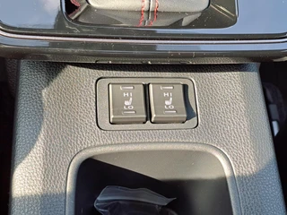 Toyota Corolla Cross Hybrid 180 GR Sport NIEUW! PLUS PACK STOEL/STUURWIELVERWARMING ELEK. ACHTERKLEP / 23