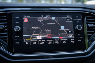 Volkswagen T-Roc 1.5 TSI Sport | Climate | Navi | Cruise | Camera | PDC / 50