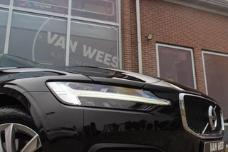Volvo V60 2.0 B4 Inscription | NL auto | 2e eigenaar | BTW auto | Stuurverwarming | Leer | Cruise control | DAB | Camera | LED | Navigatie | Bluetooth | PDC / 50