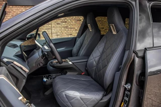 BMW iX xDrive40 Sport Edition 77 kWh, BTW, Laser, H&K, Pano / 11