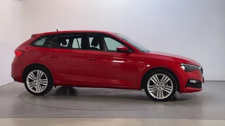 Skoda Scala 1.0 TSI 116pk DSG Business Edition Stoelverwarming LED Parkeersensoren Navigatie / 12