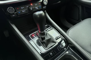 Jeep Compass 4xe 240pk Plug-in Hybrid Automaat S | Lederen bekleding | Navigatie | Trekhaak | Achteruitrijcamera | Electrische achterklep | Keyless | Stoel- en stuurverwarming | 19" Lichtmetalen velgen / 29