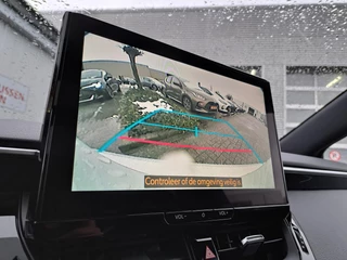 Toyota Corolla Hybrid 140 GR Sport SCHUIF/KANTELDAK PARKEERSENSOREN STOELVERW LM-VELGEN APPLE/ANDROID DRAADLOOS-LADEN CAMERA KEYLESS / 22