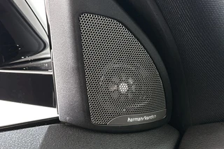 BMW X2 xDrive25e M Sport Panoramadak Head-Up Harman Kardon Elektrische Stoelen / 24