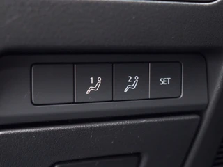 Mazda 3 2.0 SA-X Luxury Trekhaak | Leder | Head-up | All-seasonbanden / 25