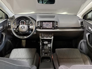 Škoda Karoq 1.5 TSI ACT Business Edition Plus Panoramadak | Camera | Adaptive cruise | Stoelverwarming | Full LED | NL auto | Dealer onderhouden / 2