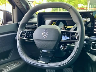 Renault 5 Comfort Range Techno 52 kWh  | V2G | Harman Kardon | Winter Pack | Pack Advanced Driving Assist | 18Inch Chrono | Two-Tone | Stoel+Stuurverwarming | Blindspot | Navigatie | Apple CarPlay/Android Auto / 20