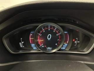Volvo V40 1.6 T3 Summum  PANO LEER CAMERA NAVIGATIE ECC CRUISE LM. / 33