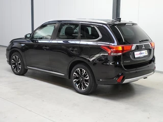 Mitsubishi Outlander 2.0 PHEV Pure / 26