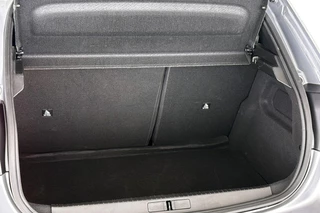 Peugeot 208 1.2 Hybrid 110 e-DCS6 Allure / 10