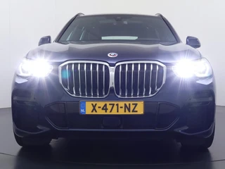 BMW X5 xDrive45e High Executive BOMVOL! | PANO | HARMAN KARDON | LASER LED | ELEK. ACHTER KLEP | ELEK. TREKHAAK | STOELVERWARMING | ELEK. MEM. SEAT | ACHTERUITRIJCAMERA | 22'' VELGEN | RIJKLAAR PRIJS + 12 MND BOVAG GARANTIE | / 5