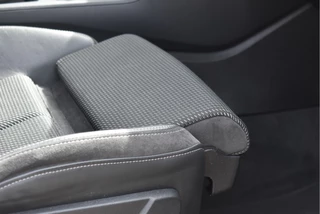 Audi Q3 45 TFSI e S edition S-Line 245 PK | NL-Auto | Keyless | Carplay | Virtual cockpit | DAB | Elekt.trekhaak | Full LED | Allweathers / 39
