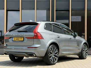 Volvo XC60 2.0 T8 Twin Engine AWD R-Design Pano | Elec Trekhaak | Camera | / 2