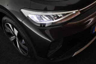 Volkswagen ID.4 First 77 kWh SOH 90% Trekhaak Stoelverwarming Camera Navigatie / 51