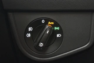 Volkswagen Taigo 1.0 TSI R-Line Business DSG Automaat Achteruitrijcamera Apple CarPlay / 24