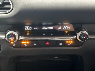 Mazda CX-30 2.0 e-SkyActiv-X M Hybrid Comfort Head up display | Adaptieve cruise | Trekhaak | Camera Stoel/Stuur verwarming / 44