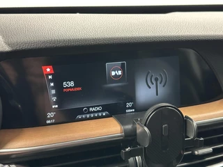 Alfa Romeo Stelvio 2.0 T AWD TREKHAAK LEER NAVI CRUISE ECC. / 34